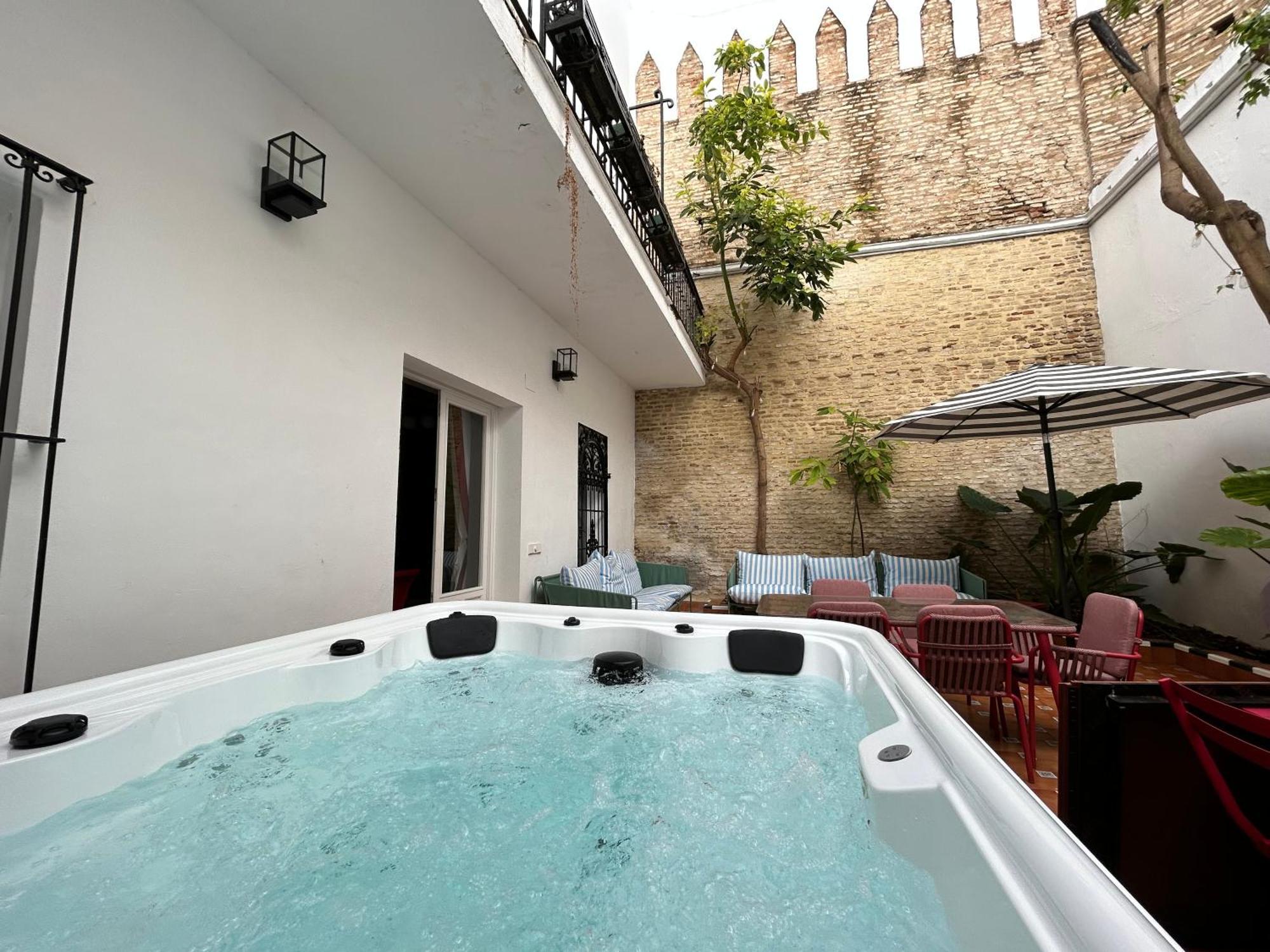 Puerta De Armas Apartments Sevilla Buitenkant foto